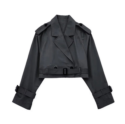Trench Court Chic – Élégance Printanière
