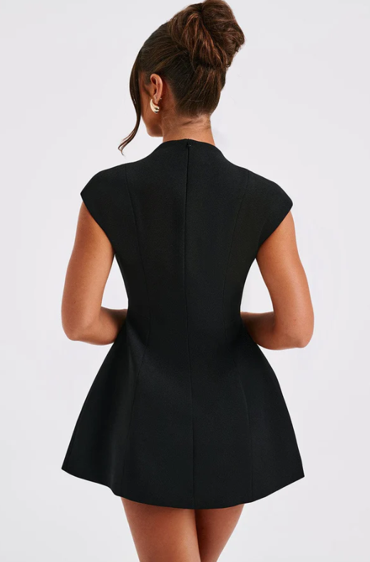 Robe Noire